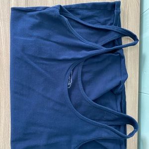 Medium tank top bundle
